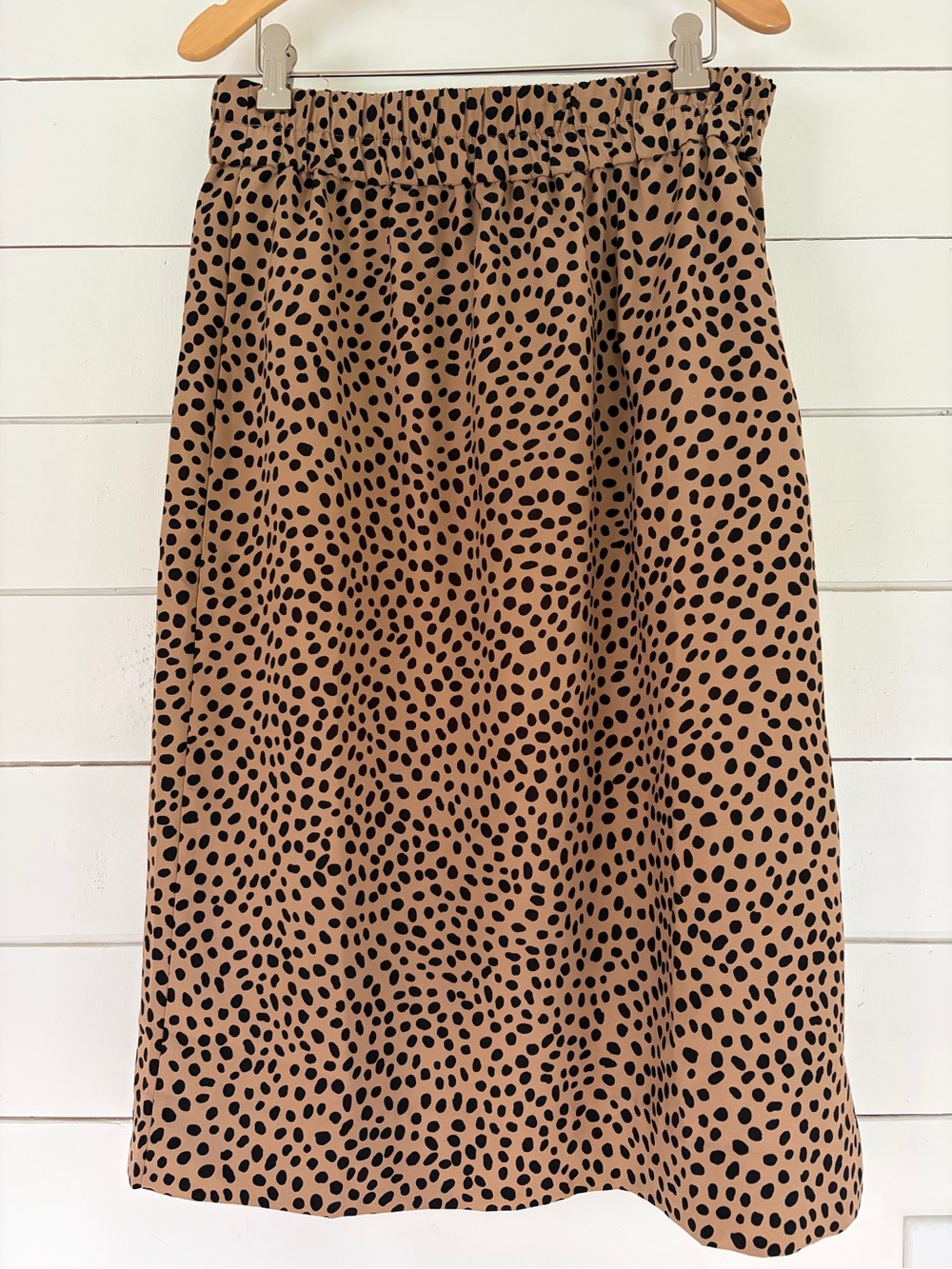 J. Crew Factory Pull-On midi skirt in animal print. Size: Small